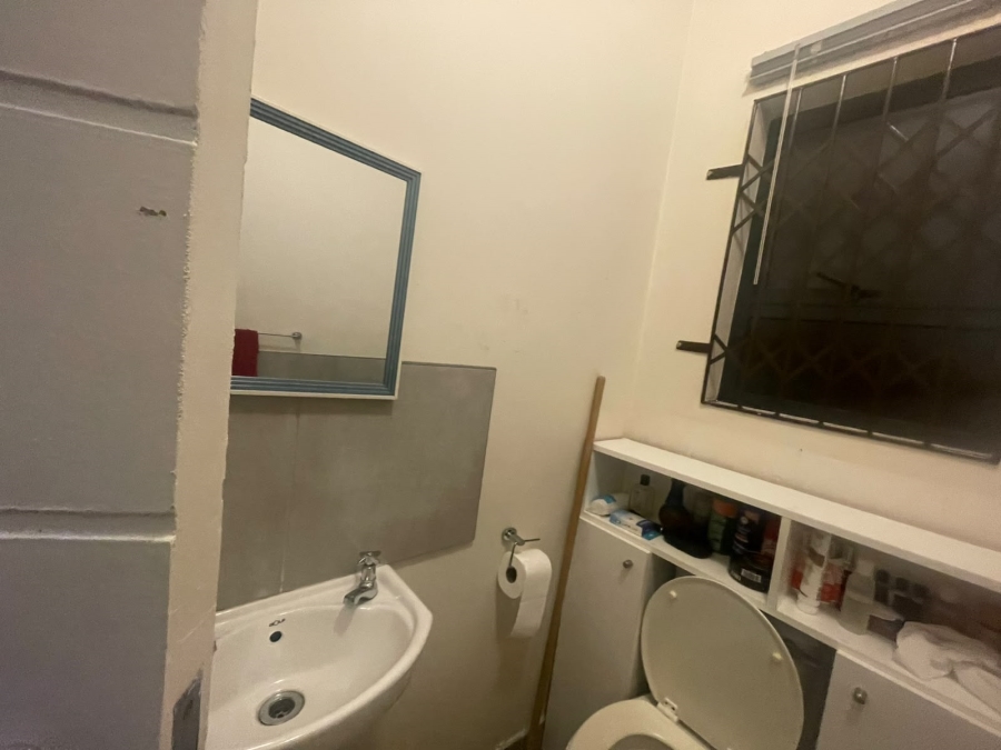 2 Bedroom Property for Sale in Amalinda Eastern Cape